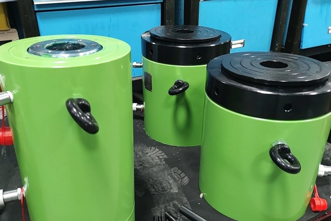 What Is an Example of a Hollow Cylinder? What Is an Example of a Hollow Cylinder?